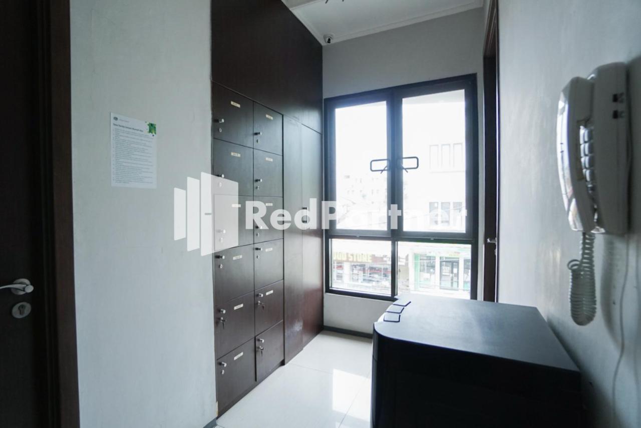 Toba Mansion Syariah Near Benhil Redpartner Hotel Jakarta Ngoại thất bức ảnh