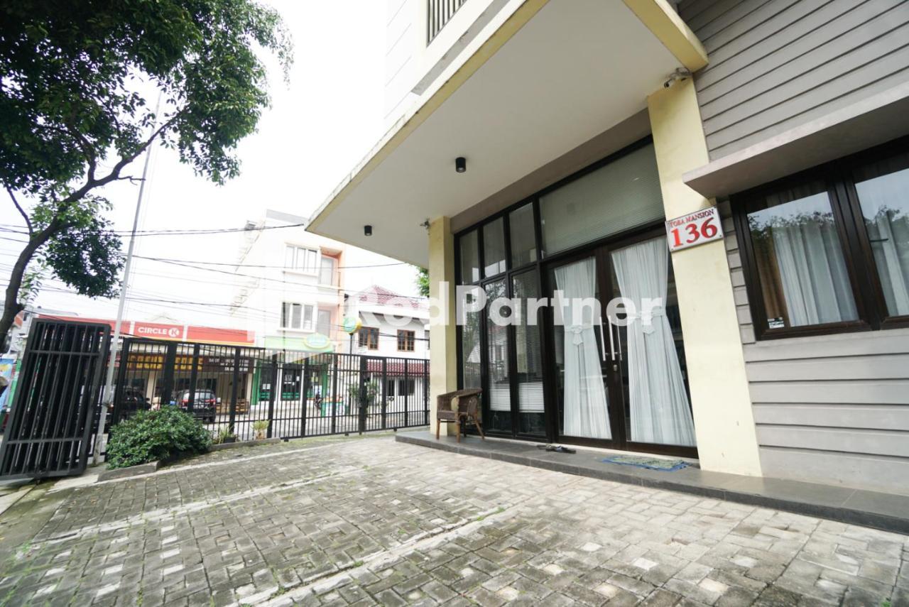 Toba Mansion Syariah Near Benhil Redpartner Hotel Jakarta Ngoại thất bức ảnh