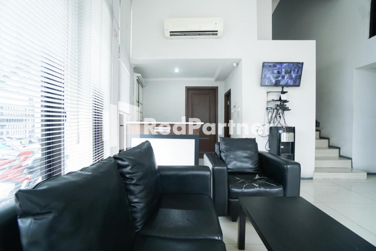 Toba Mansion Syariah Near Benhil Redpartner Hotel Jakarta Ngoại thất bức ảnh