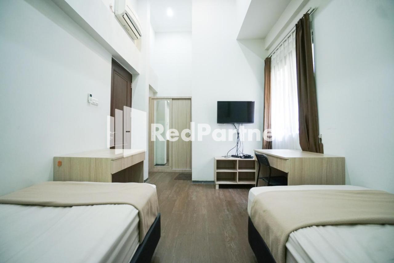 Toba Mansion Syariah Near Benhil Redpartner Hotel Jakarta Ngoại thất bức ảnh