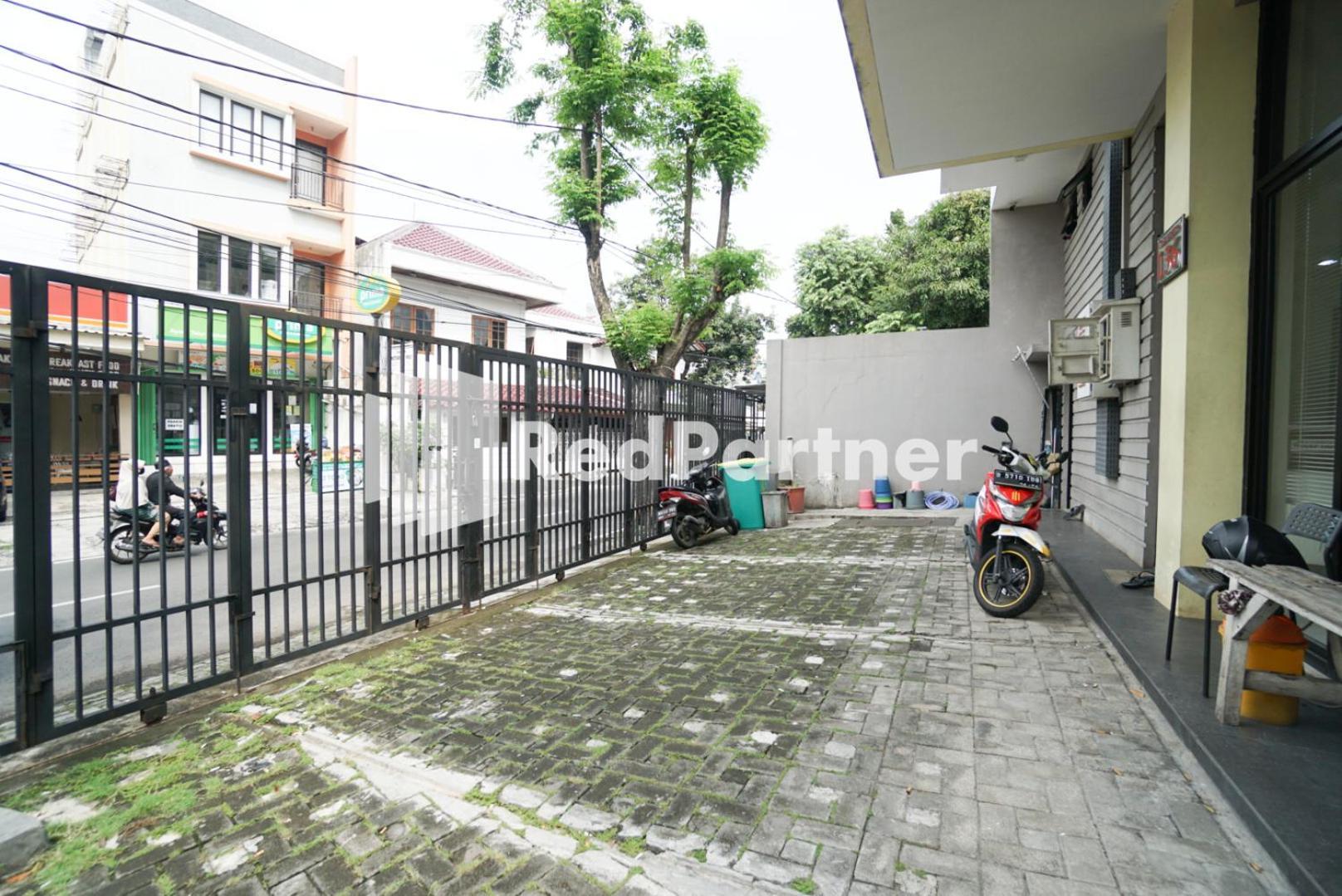 Toba Mansion Syariah Near Benhil Redpartner Hotel Jakarta Ngoại thất bức ảnh